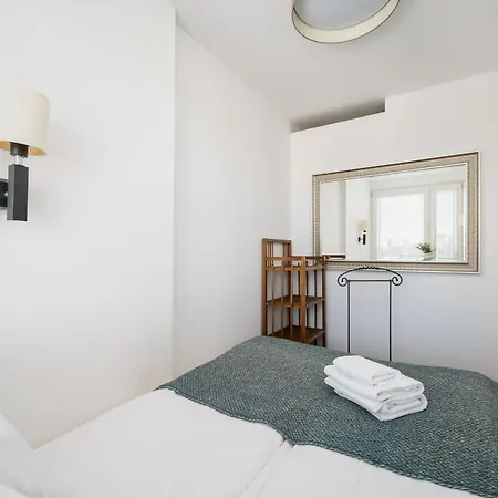 公寓 Czerniakowska Quantic By Bookinghost