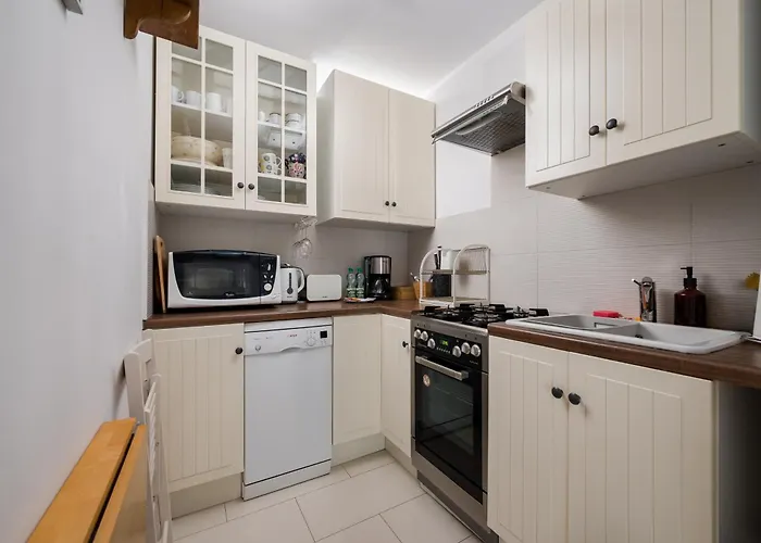 Czerniakowska Quantic By Bookinghost Apartmán *