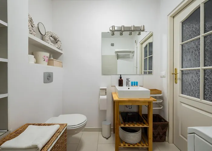 Czerniakowska Quantic By Bookinghost Apartmán *